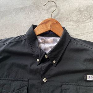 Men's Short Sleeve Black Button-Up Shirt