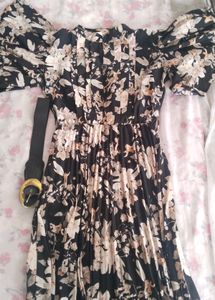 Elegant Floral Maxi Dress with Belt