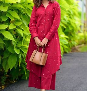 Maroon Kurta Set with Triangles