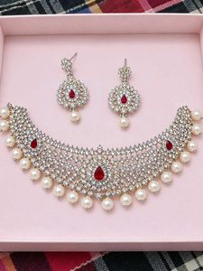 Sparkling Red Stone & Pearl Necklace Set