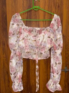 URBANIC Floral Puff Sleeve Crop Top