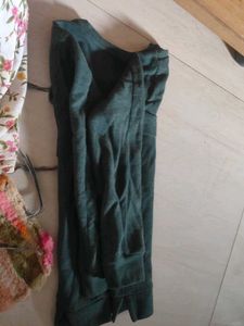 Green Crew Neck Long Sleeve Top with Pocket