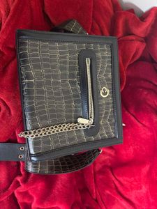 Stylish Croc Embossed Handbag
