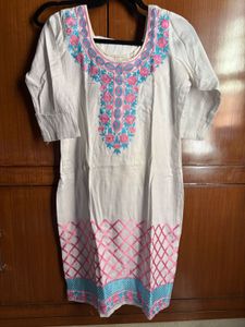White farshi type Kurta Set with Embroid
