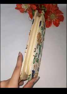 Embroidered Clutch Set - Elegant &amp; Chic