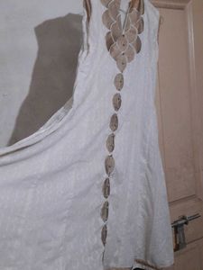 Elegant White Kurta with Gold Embroidery