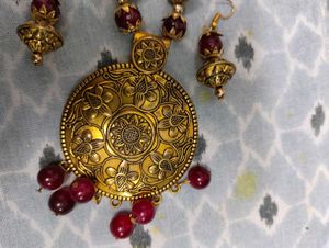 Gold Tone Ethnic Necklace &amp; Earring Set