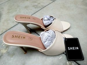 y2k Branded heels