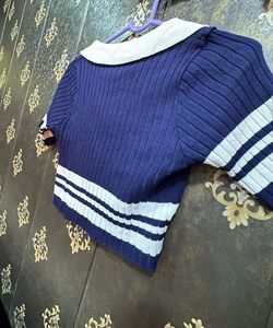 Navy &amp; White Striped Crop Top🦋