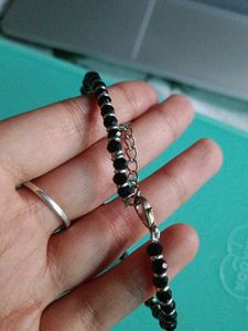 Elegant Black Beaded Bracelet