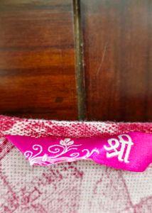 Chic Pink &amp; White Abstract Print Kurta.