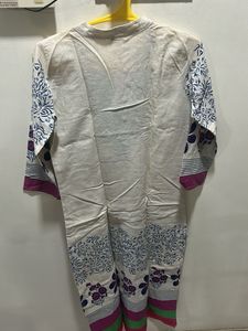 White Kurta with Floral Embroidery