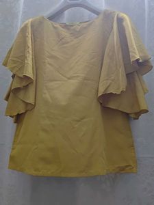 Chic Yellow Top &amp; Black Wide-Leg Pants Set