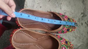 Embellished Juttis/Mojaris - Indian Footwear