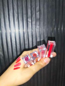 Branded new Nourish Mantra Liquid Lipstick