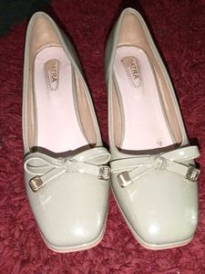 Stylish Bow Detail Heel Pumps