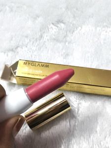 MyGlamm Perfect Curve Matte Lip Crayon