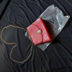 Elegant Sling Bag With Chain