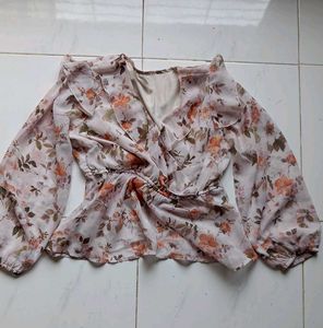 Ruffle Floral Print V-Neck Long Sleeve Top