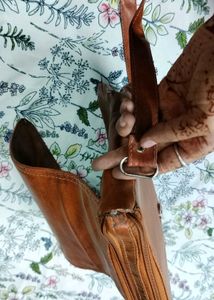 WOODLAND CROSSBODY BAG