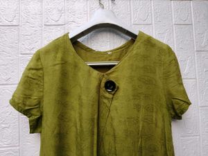 New with tag Olive Green Textured Button Top