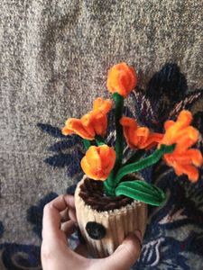 DIY Pipe Cleaner Flower Pot Decor
