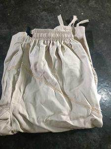 Casual Cargo Capris pant 💛