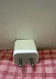 Apple adapter