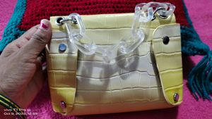 Beautiful Leather Yellow Purse 👜