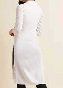 Comfortable White Button-Down Kurta