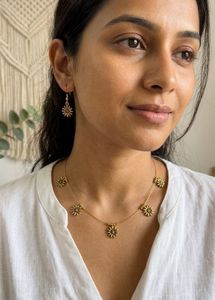 Golden Sunflower Necklace & Earrings Set