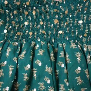 sleves green top