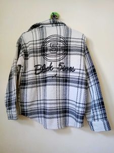 Jacket type shirt (Shacket)