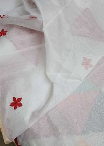 20)Fresh White Pure Cotton Saree
