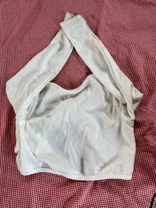 White outer with knot