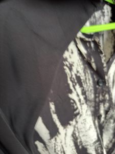 Chic Black &amp; White Abstract Print Shirt