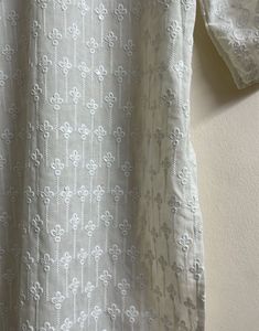 Elegant White Chikankari Kurta
