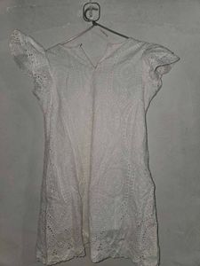 Chic White Broderie Anglaise top