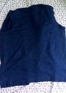 Navy Blue V-Neck Knit Sleeveless Top
