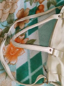 Cream Handbag (FREE DELIVERY)
