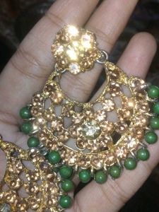 Elegant Gold and Green Earrings