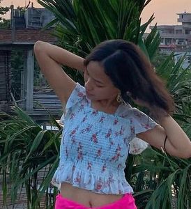 Blue floral top