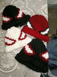 Crochet spiderman Beanies ( one piece only )