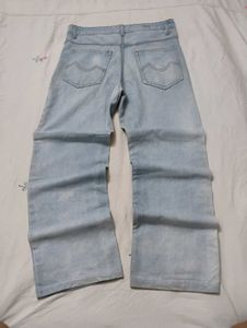 Light Wash Baggy Denim Jeans