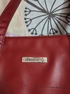 Dressberry Chic Red Handbag 👜