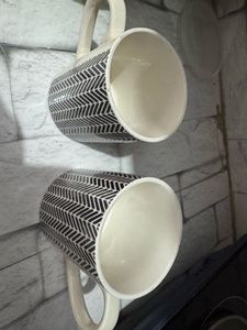 Stylish Ceramic Mugs (Set of 2)