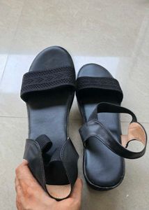 Comfortable Black Flat Sandals