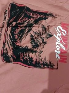 Mountain Explore Graphic T-Shirt