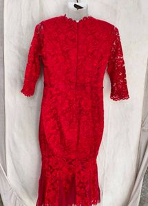 Elegant Red Lace Fishtail Dress