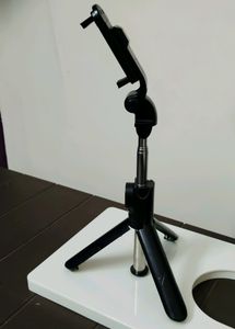 Tripod Selfie Stick